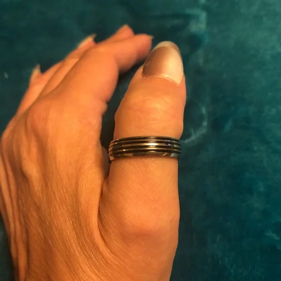Groom’s Wedding Band; Stainless Steel; Ribbed; Black Inlays - Picture 4 of 6